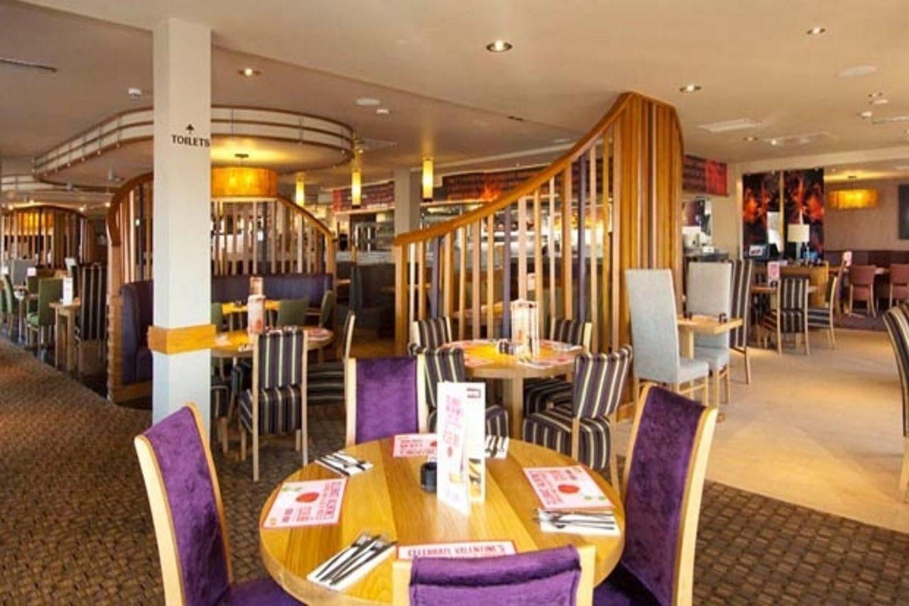 Premier Inn Newton Abbot Exterior photo